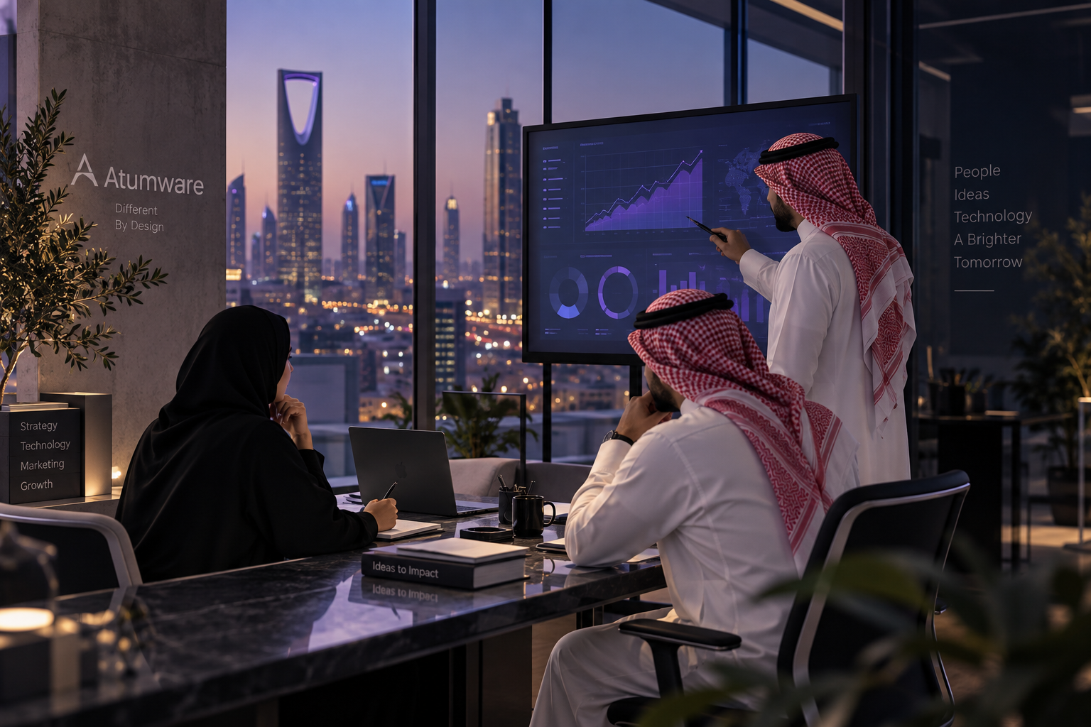 خبرات أتوم وير في التسويق والتقنية وتطوير المشاريع